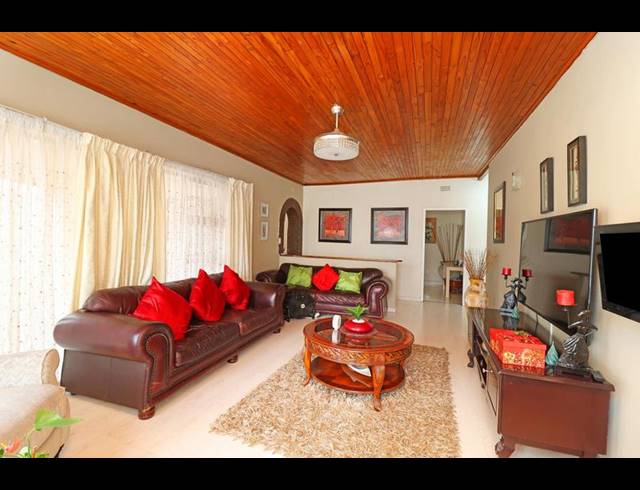 4 BEDROOM HOUSE FOR SALE IN DISCOVERY